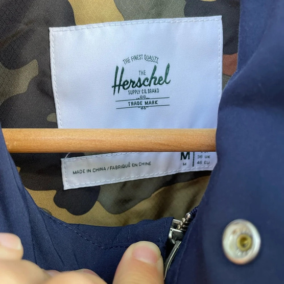Herschel Navy Field Jacket, BNWOT, size Medium - Picture 7 of 8